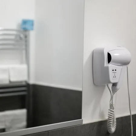 Anna Hotel 3*